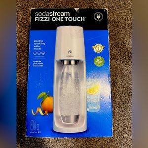 SodaStream Fizzi One Touch Sparkling Water Maker Bundle